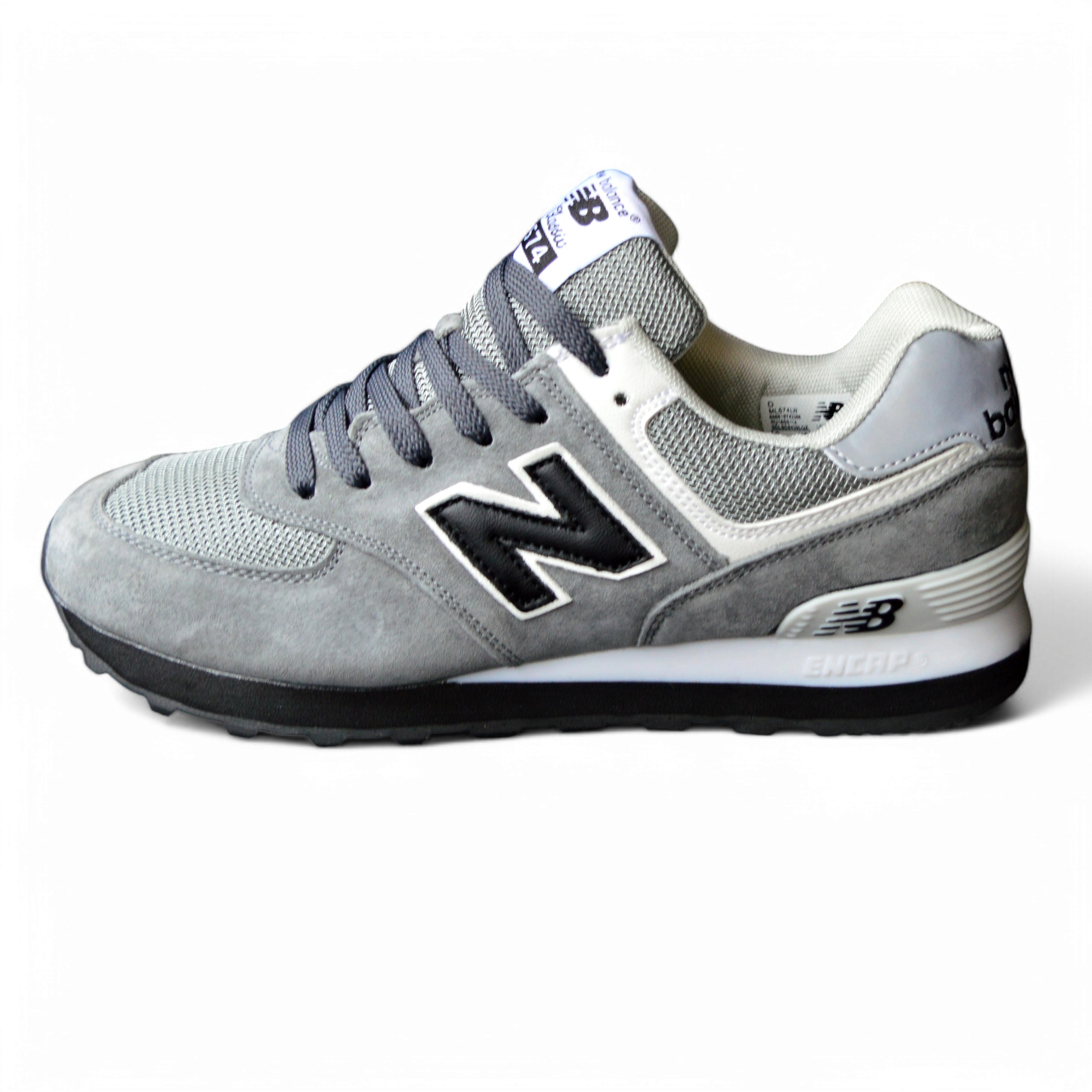 Повсякденні модні чоловічі кросівки