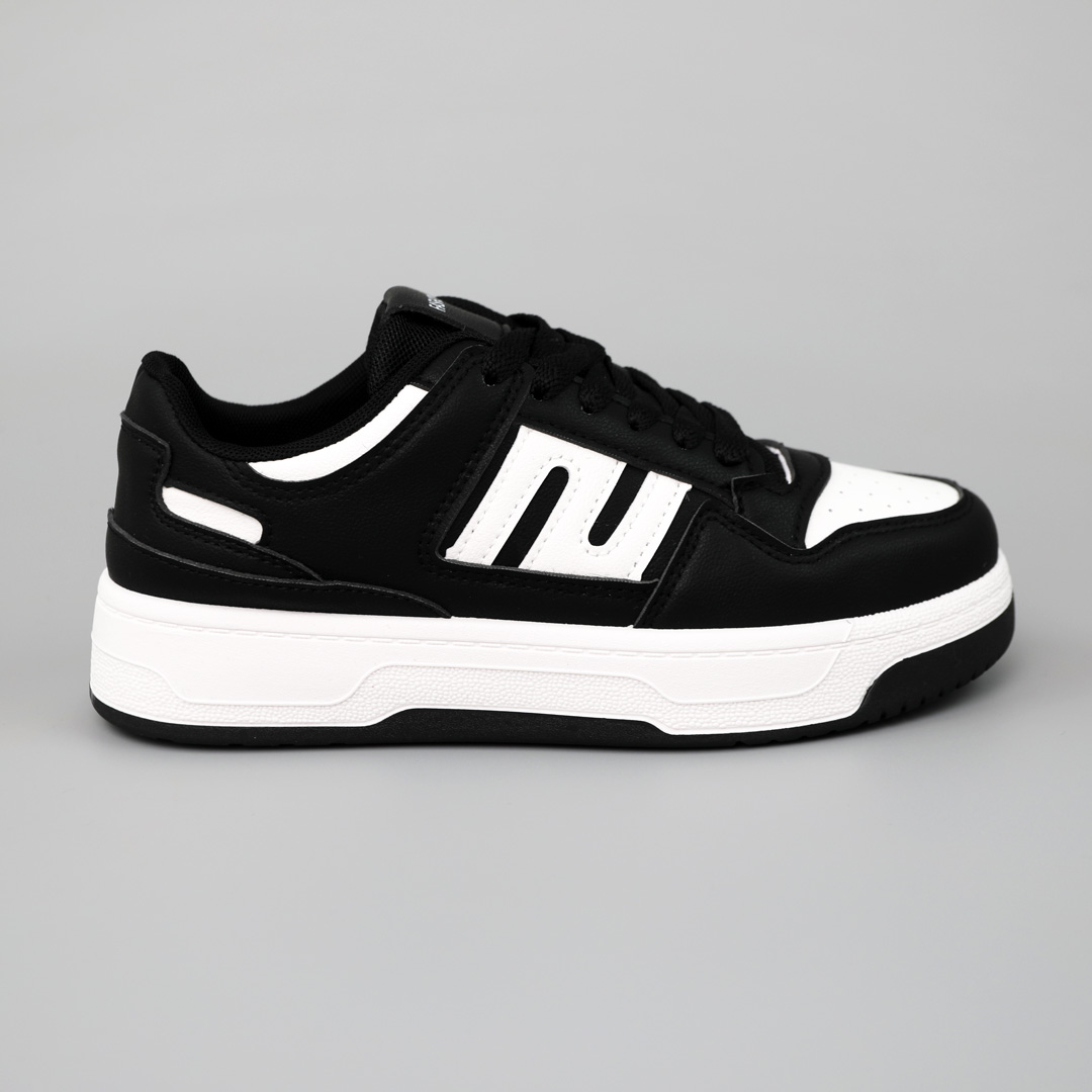 Жіночі кеди з перфорацією — чорний, еко-шкіра, осінь, 41 розмір 25 Жіночі кеди з перфорацією — чорний, еко-шкіра, осінь, 41 розмір